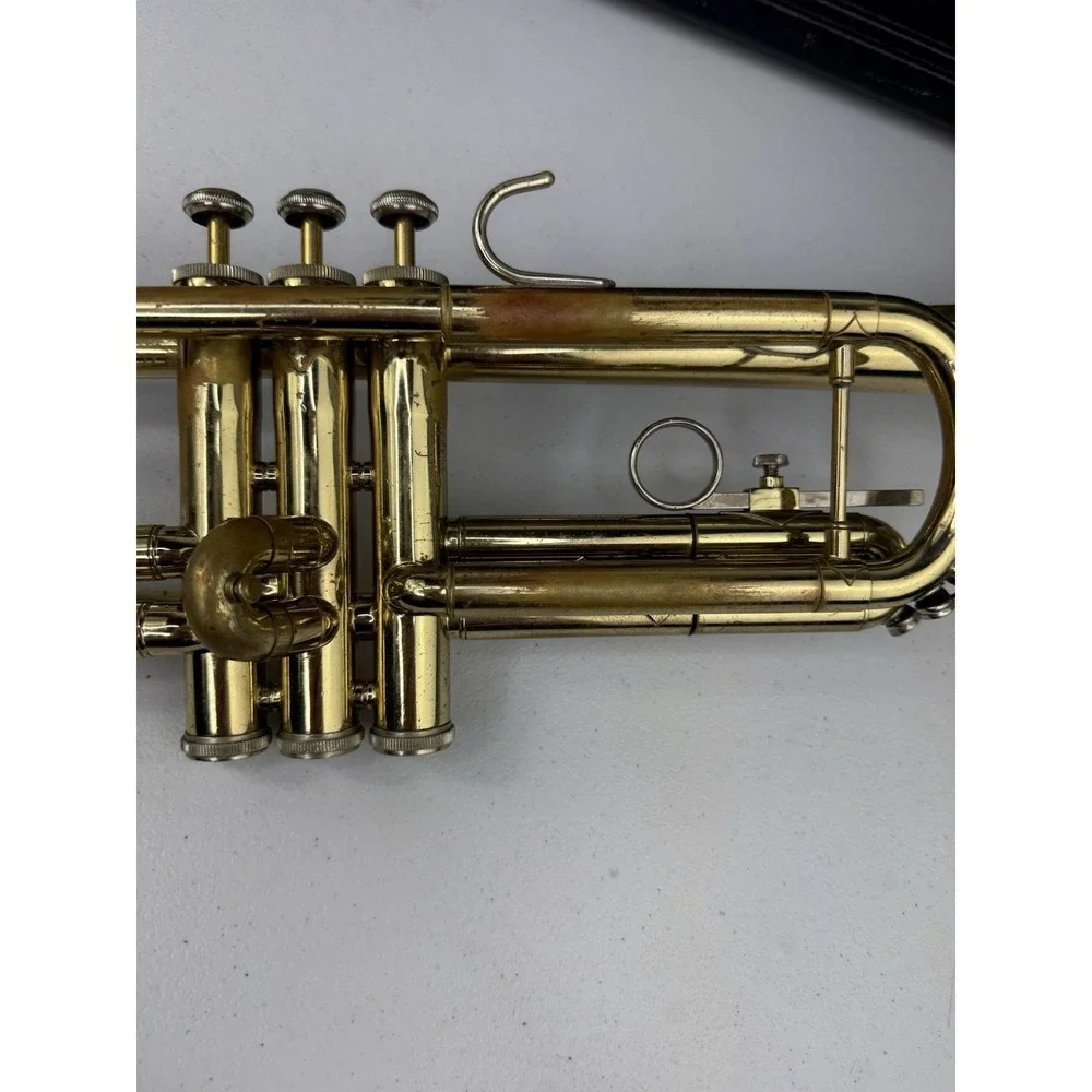 Selmer Bach TR300 Student Trumpet Bundle w/Hard Case & 5c Mouthpiece Beginner